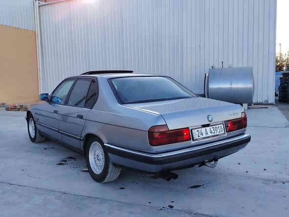 سلام عليكم للبيع او مراوس بسياره اوبتره سوناته حته لو بيه صبغ مو مشكله بي أم 735موديل 91فول واحد علا واحد سياره كير محرك صدر تبريد تخم تاير  كفاله سياره مصبوفه جماليه حيل جديد بدون قطرت خويس سياره  وكاله عامه بأسمي شوكت متحب احولك سنويه وهزه ورقم جدد صدر امامي خلفي بل كارتون سعر 62مكانه رمادي شراي اتصل ***********
