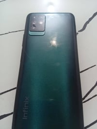 انفنكس نت ١٠ • ١٢٨/٨ • عدسة مكسورة