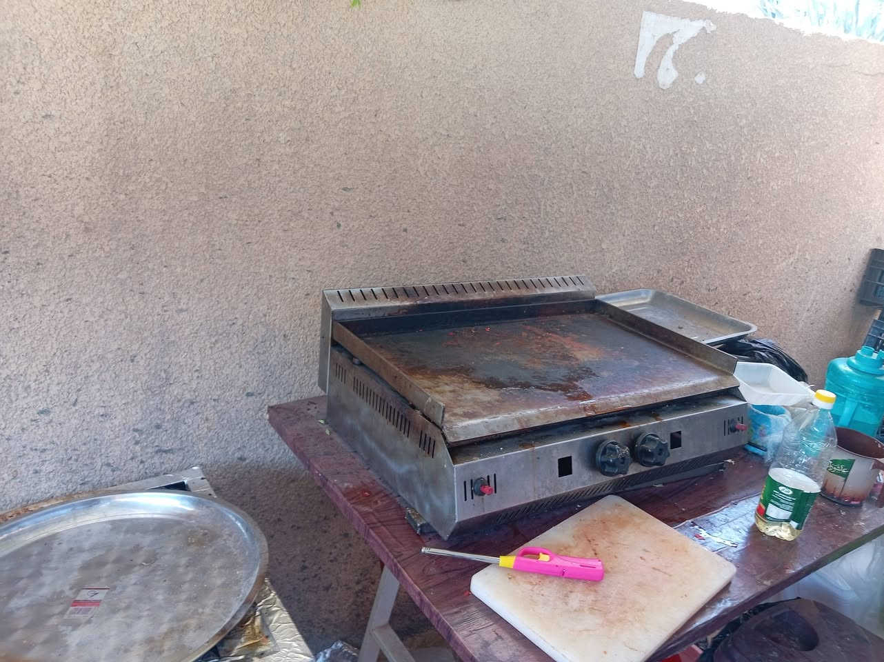 السلام عليكم أغراض كافتريا جدد وهواي أغراض بعد ممصورهن لي يريد يسترزق يقيم ويشيل مكاني اسكندريه
*********** بي واتساب
