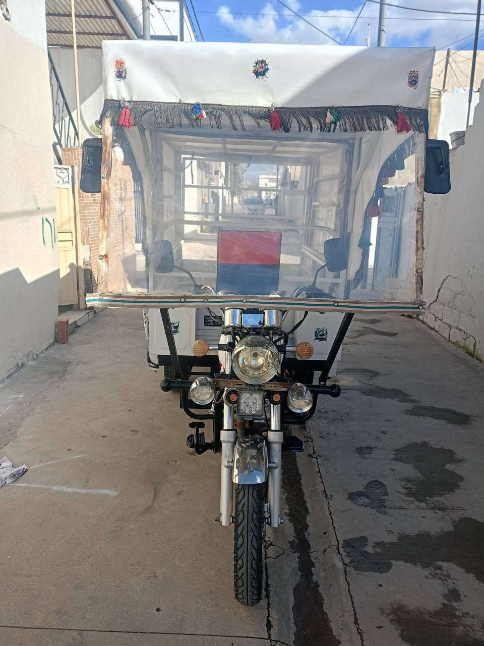 السلام عليكم
للبيع موديل 2022 نضيفه اي نقص مابيها خير من ألله 
التواصل على الخاص


**إذا كنت صاحب هذا الإعلان وتريد حذفه لأي سبب، رجاءا أرسل رسالة إلى الدعم الفني**