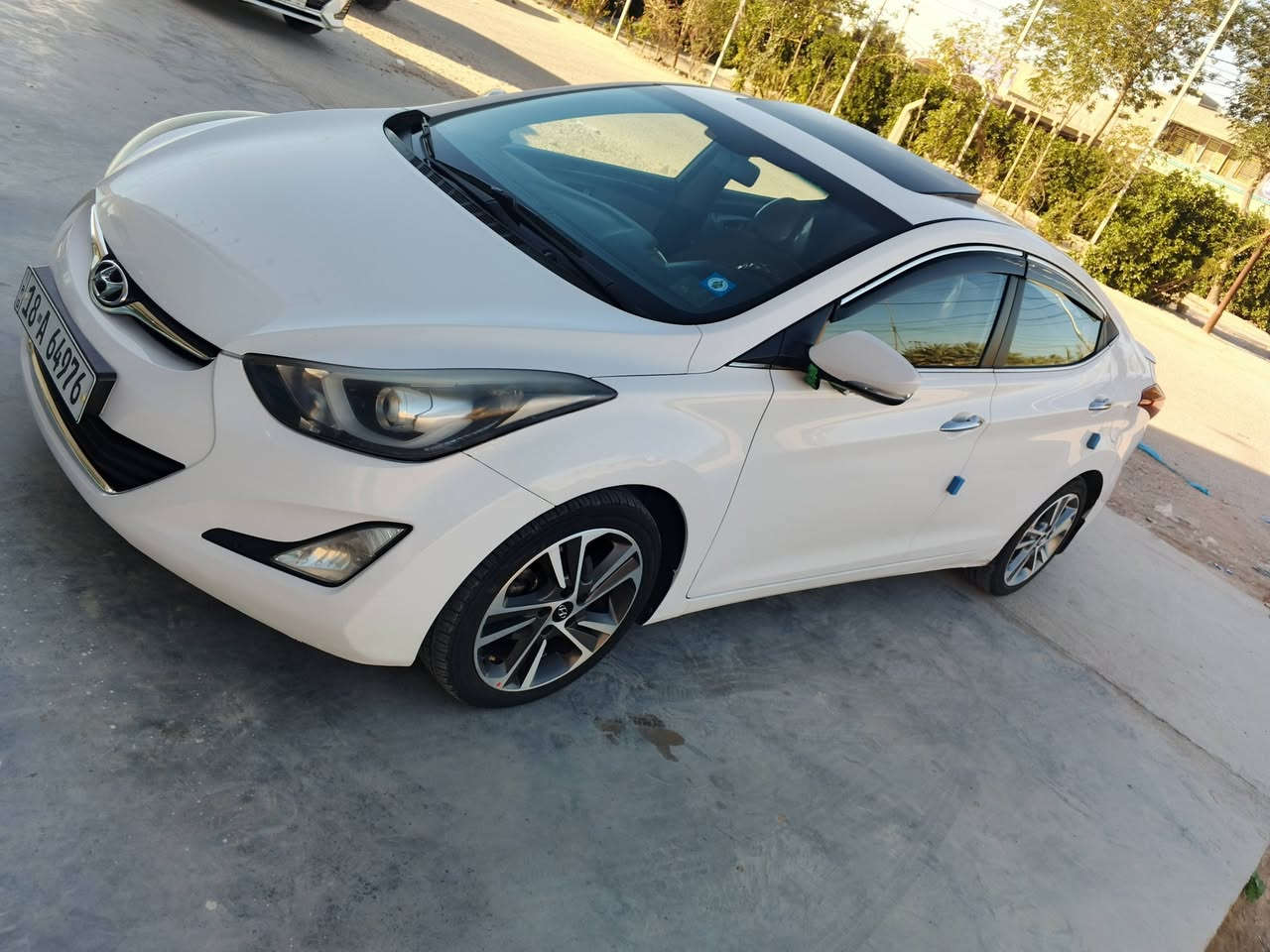 السلام عليكم 

النترا 2015 فول 

سونارها بالمنشور
 
معروضه 128

سياره بسمي تحويل مباشر 

السياره احلى من الصور
وكامله من كلشي 

مكانها بابل ورديه خارج 

الرقم ***********
