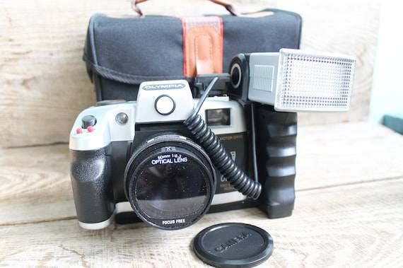 كاميرا امريكي اصلي بسعر 120
OLYMPIA نوعيه راقي 
توصيل محافظات عراق 
اتصل ‏‪***********‬‏

Japan
