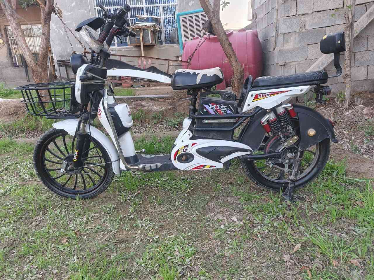 حجم 20 موديل 2024 دراجه كامله  بطاريات 5 جدد دراجه نضيفه كلش عنوان بغداد جسر ديالى الجديد
رقم ***********
