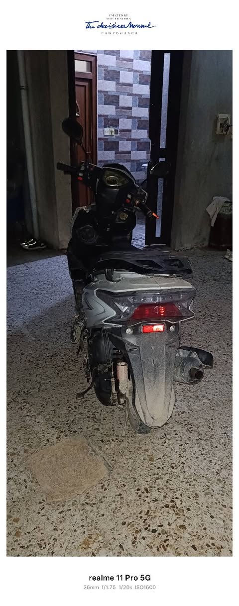 عندي هاي الدراجه مستعجل ع بيعتها
ماكس بومه ياباني مكينه 120 كله بل شرط فقط كفراته تعبانه مثل مموضح بل صوره وكفر مال دشبول شويه مفتر 
كهربائيات كله شغال سلف شغال  بصمه يشتغل عن بعد السعر المطلوب 300 وبي مجال للشراي مكاني كركوك حي بدر رقم ***********
