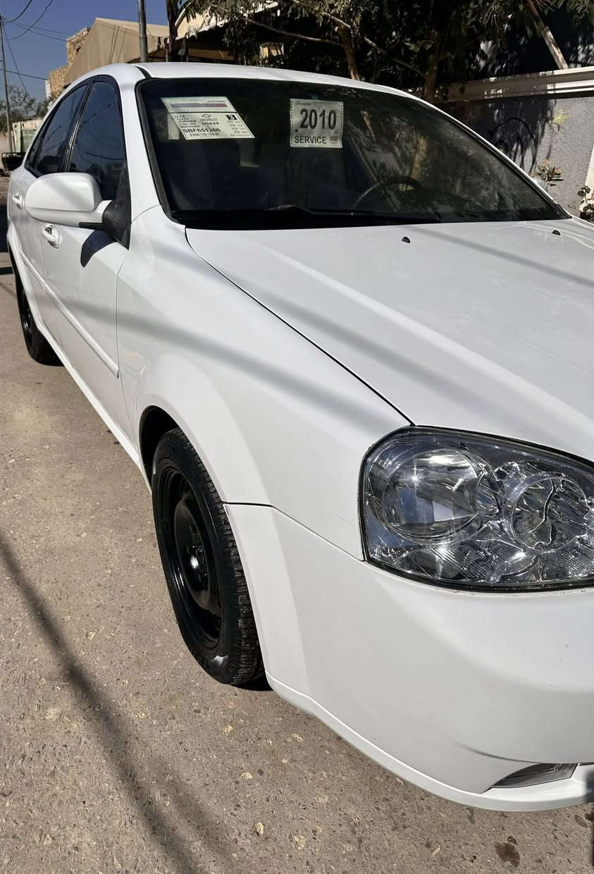 السلام عليكم للبيع.  ***********
نـــوع السيــــارة : اوبترة. 
المـــــــوديــــــل :2010
لـون الســـــــيارة : ابيض 
عدد الاسطوانات : 4  سلندر . 
حجـــم المحــرك : 1600
رقــــم اللوحـــــة : قادسية 
مكينة. و كير.       شرط 
حداية.  خلفي امامي 
كلة.    جديد. ع ايدي.  
تخم تاير جديد 

- [ ] الملاحظـــــــات  سيارة. 
- [ ] شرط لابارد. ولاشخط. 
- [ ] اثر طخة. خفيفة.  جاملغ. بنيد. 
- [ ] رحمه الله والديك. عطرنة. كلمة طيبة. 
- [ ] مكان سيارة  دوانية 
- [ ] السعر      74  
- [ ] اخوان كلشي مذكور.  وتساب
***********
