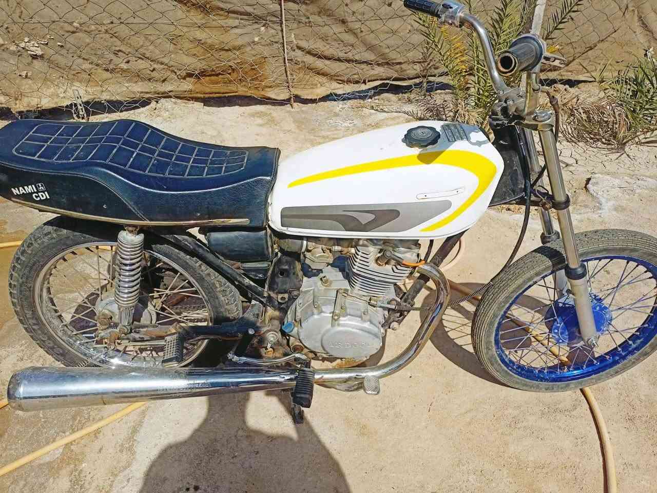 السلام عليكم درجه للبيع السعر 350 مكان ناصريه حي سيناويه كلك الدراجه كدامك وشوفه مكلف بل نشر ***********
