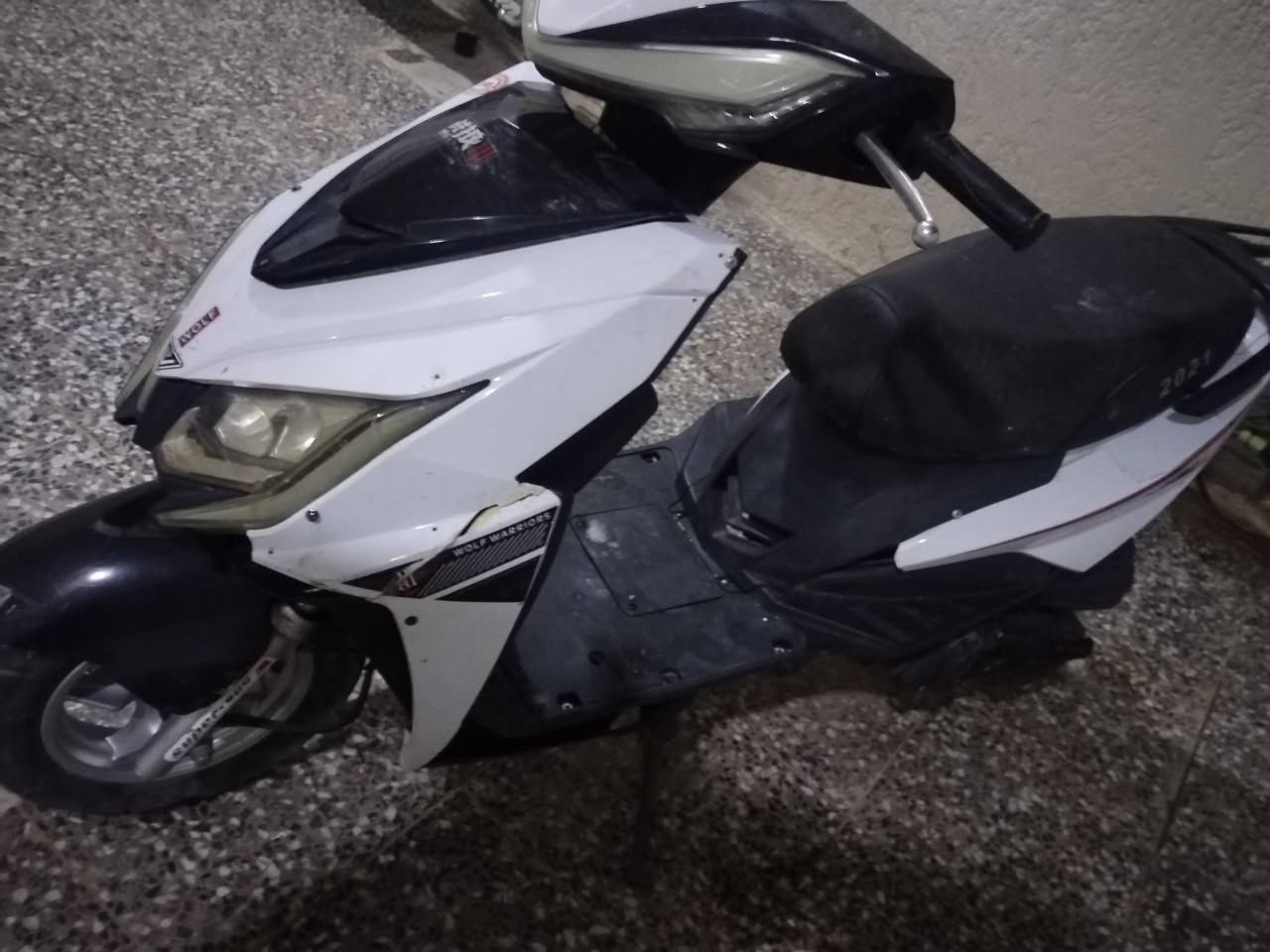 سلام عليكم دراجة ماكس FS بومة عطلانة  للبيع كوم حديد موديل 2022 سعر 200 وبيهة مجال استفسار ***********
