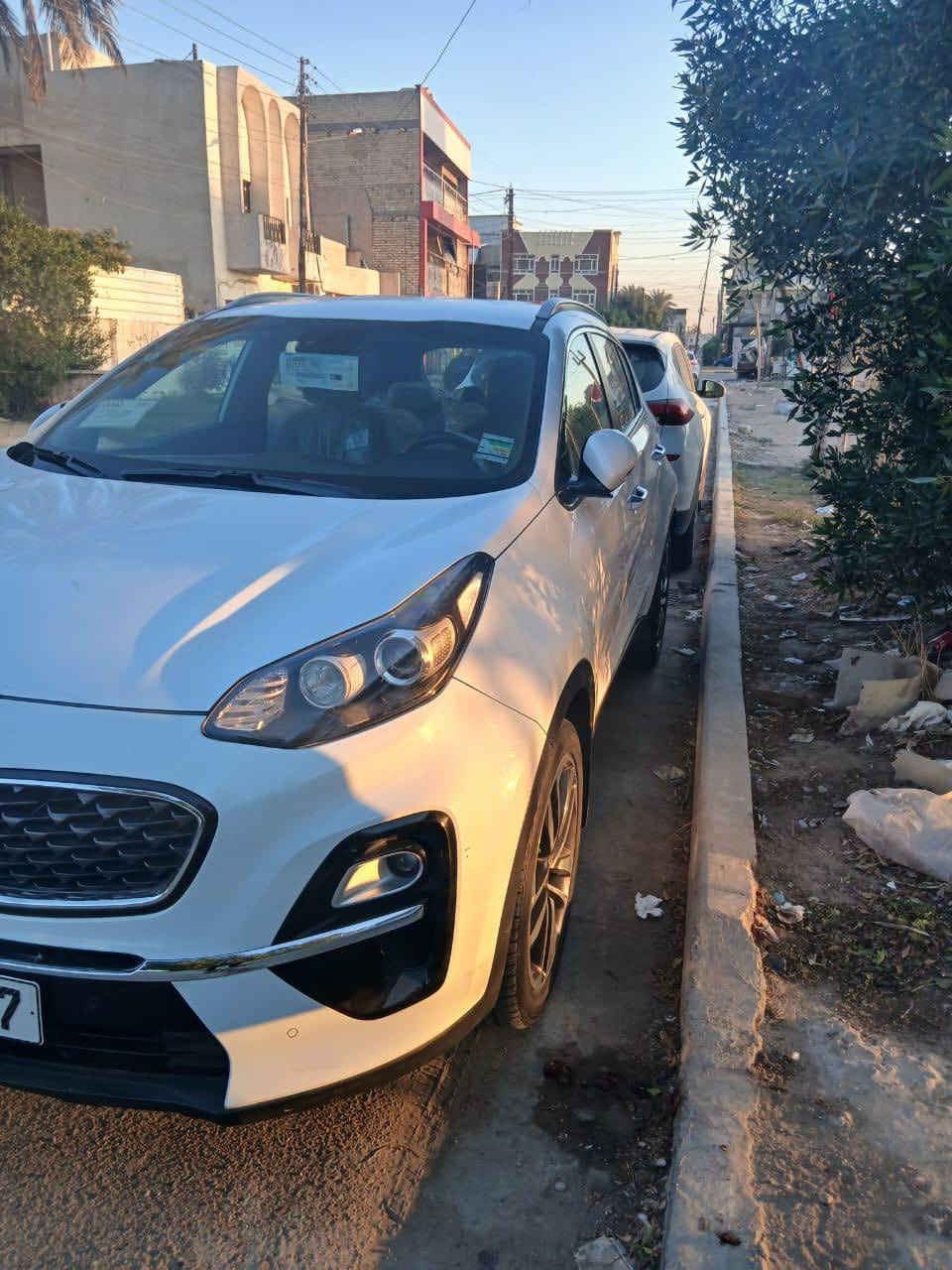 سبورتج ٢٠٢٠ ماشيه ٦٣ سياره مكفوله عدا بارد بخشم البنيد وسونار مالتها رايدها ب ٢٠٨$ مكاني بغداد الغزاليه   رقم الهاتف ***********
