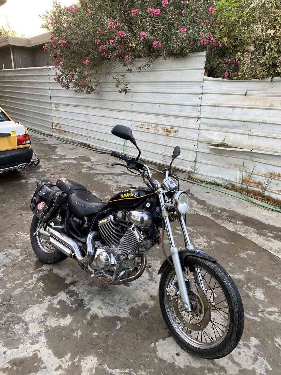 سلام عليكم شباب هارلي ٤٠٠ كاردن مو زنجيل دراجة خير من الله للبيع او لمراوس سعرهة ٨٠٠ بيهة مجال قليل مكاني بغداد الدورة ***********
