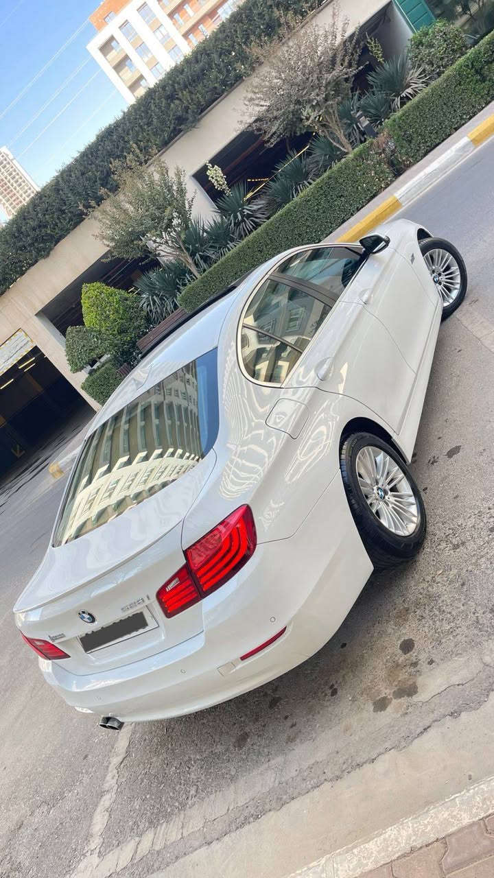 بێ ئێم دەبلیو 2014 مواسەفات 528i AL-UROUSH 
سفری شەریکەی عروش 
 ١٣٠.٠٠٠کم ڕۆشتوە لە سفرەوە لای خۆمەو یەک دەستە 
 فول مواسەفاتە ٥ پەردەو 
٥ کامێرا ,START STOP ,AUTO HOLD ,LIGHT LED,  
سلاید و ناو خەنەیی دەرگا سەحب و زۆر مواسەفاتی تر سێرڤسی بەس لە شەریکە کراوەو ڕۆنی تازەیە
و ٤ تایەی DUNLOP RUN FLAT
درع لۆک لەسەرە هی شەریکە
 جلدو کوشنی لۆکە ڕەقەم و سەنەوی تازەیە 
هایدرۆلیکی گێڕیشی LONG LIFE تیایەو تازە گۆڕاوە
٣ پەڵە PDR هەیە 
هیچ شتێکی نیەو لە ڕەسمەکە جوانترە

سـعـر : لە کۆمێنت داوابکە ڕاستەوخۆ بۆت دێت 📥 

گێر و مەکیەنەی بەشەرت 
هیچ کێشەیەکی تێدا نییە 

ژمارەی خاوەنەکەی  
***********
