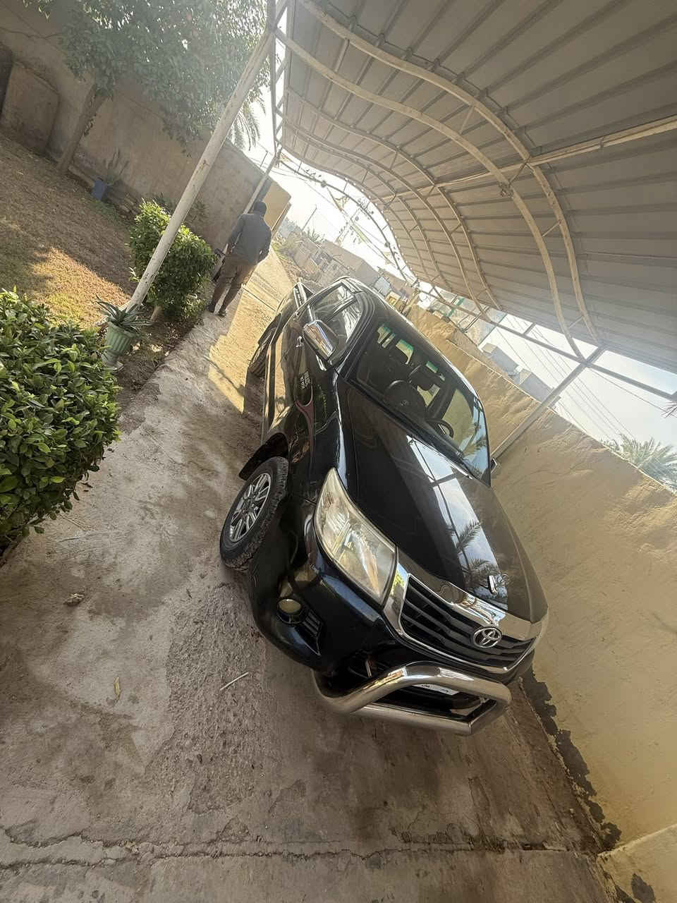 للبيع.  هايلوكس 2014رقم بغداد بسمي بيها شبر بارد  محركها بيه خيط تنقيص السعر 173 لل اتصال *********** العنوان صلاح الدين قضاء بلد
