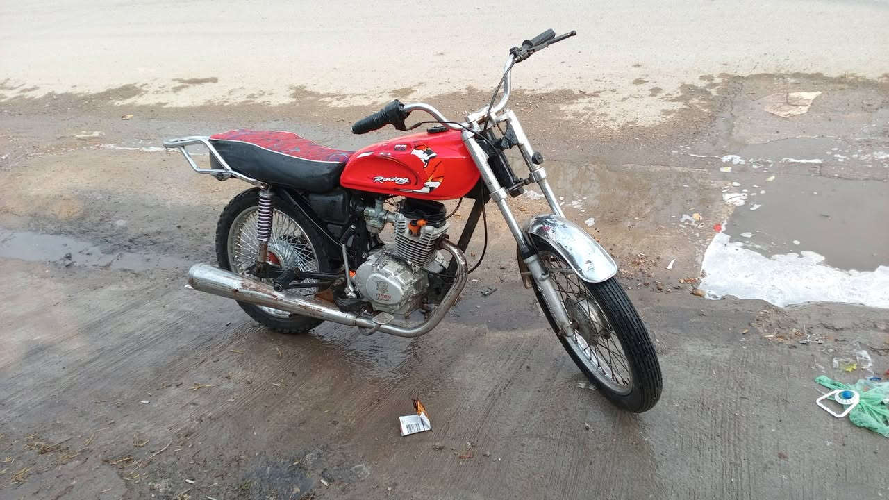 السلام عليكم تايكر لبيع الفلوجه حي الرساله يم يم مجمع السعر ٣٢٥بيه مجال لطيبيبن ***********
