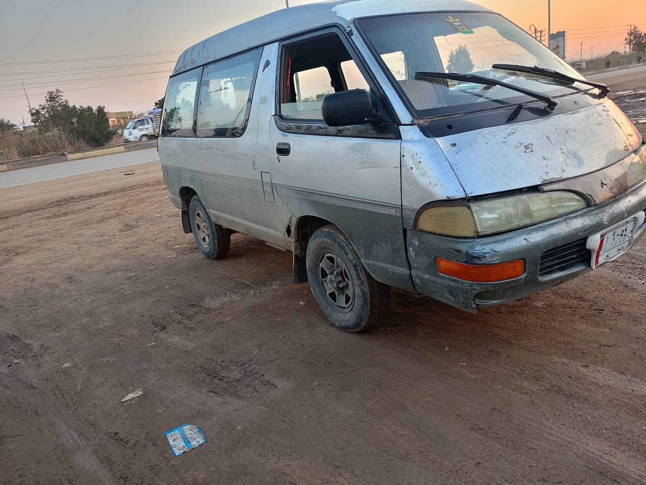 سلام عليكم فاره للبيع موديل 95 رقم واسط سيارة كير ومحرك بيها ونجي سيارة جاهزة من أي نقص السعر 16ورقه وبيها مجال العنوان واسط العزيزية الاستفسار ع رقم الهاتف ***********
