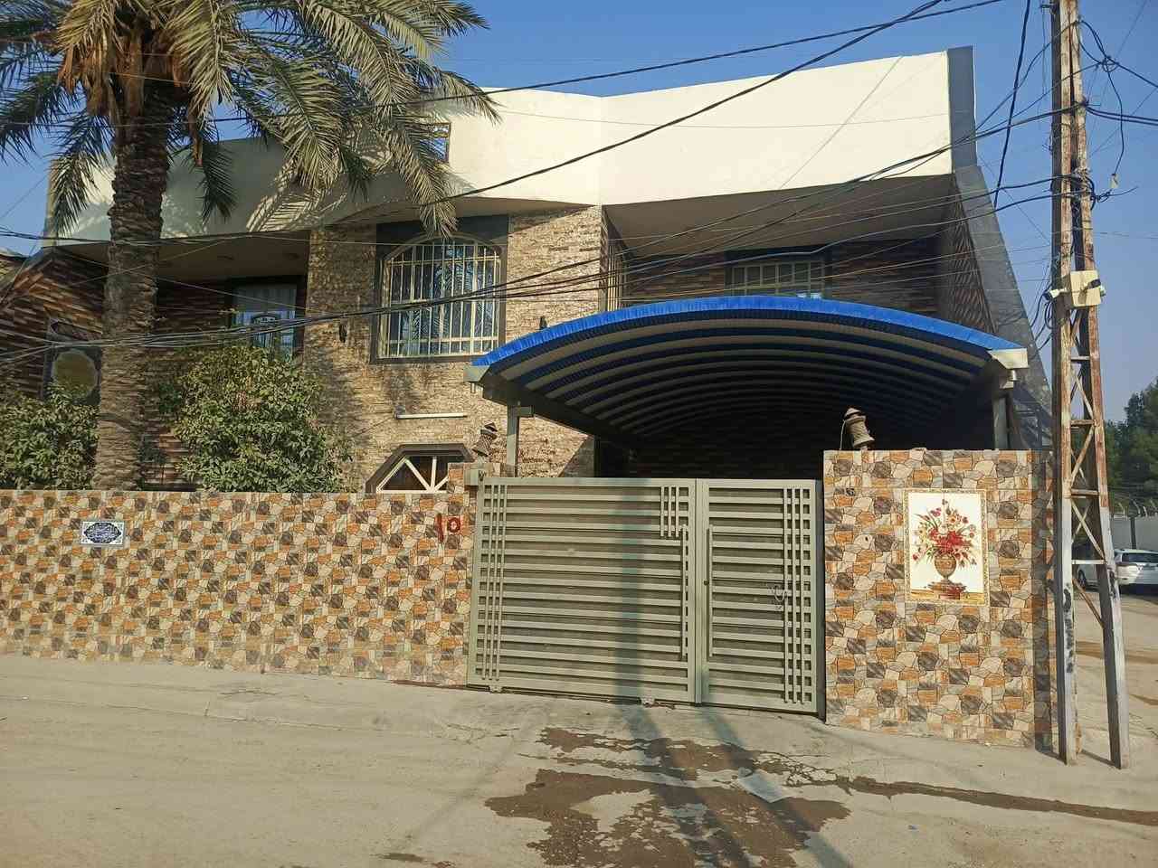 السلام عليكم ورحمه الله وبركاته 🫶 🤍 جمعه طيبه 🫶🌹🕊️
#للبيع دار ركن سته غرف نوم  2في الطابق الارضية و4فوق وهول واستقبال الواجهة 15ونزال16 مكانه بغداد الدوره نهايه آسيا مجاور بنايه الكهرباء التحويليه قرب كاين الهادي سند مستقل طابو صرف تفتح بيان ثاني يوم بطابو الدوره  سعر المتر مليون و400يصلح سكن او يوجر لطلاب كليه الهادي المراجعة مع صاحب الدار على تلفون استاذ محسن العزاوي 

*********** 
***********
