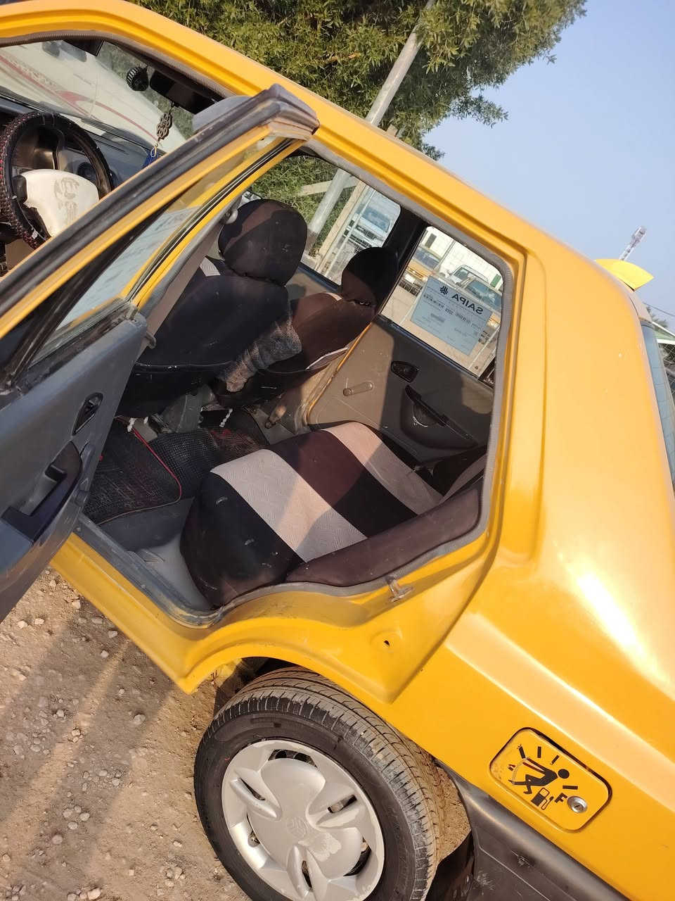 سلام عليكم سايبه موديل 2015  
تخم تاير جديد حداديه جديده باتري مكينه وكير نضيفات   مصفره هيئه وغرامات   سنويه لل29      مكاني دوانية قضاء عفك سعر 32 وبيه مجال بسيط للأستفسار ***********
