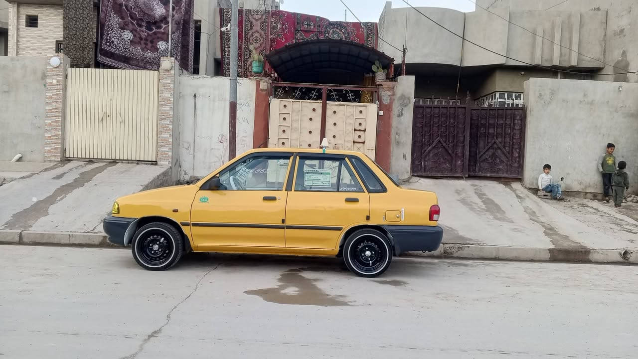 سلام عليكم للبيع 2013 كير مكينه شواصي شرط هيه وغرامات صفر كابون بيه شرط الوكاله  وتحويل من الشرعي سياره نضيفه مانقاصه شي سنويه مشروع وطني سعر 28بيه مجال خاص ماجاوب خابر وتدلل مكان السياره حي النتصار ***********
