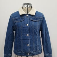 سترة جينز بناتي • ٧-٨ سنوات • مبطنه