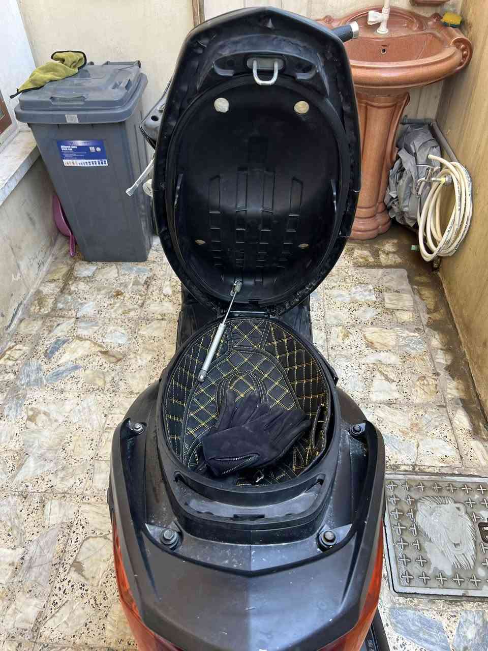 سكنس فحل للبيع دراجة كامله ومكفوله تشغيل سلف وهندر كهرباىيات كلها شغاله مفاتيح ثنين السعر 675 مكاني بغداد المشتل ***********
