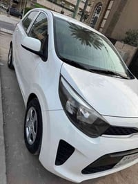 كيا بيكانتو 2018 خليجي  ماشيه 35 نص صبغ الباب الخلفي  مكاني زيونة  ٠٧٧...