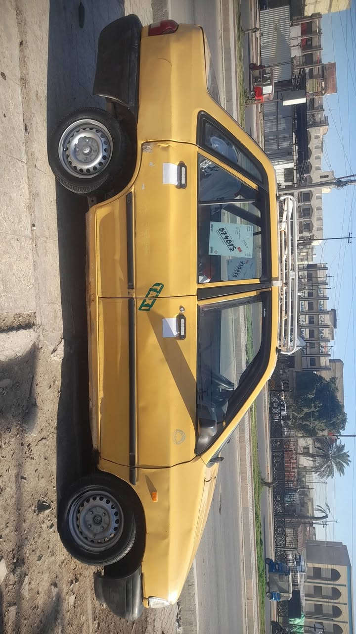 سلام عليكم سايبه للبيع موديل 12 السياره جاهزه كير مكينه السياره كلها شغاله ما بيها نقص السياره راعيها بكربلاء مغير عنوانه ما اندله اكفلك سرقه وعشائر مكاني بغداد مدينه الصدر سعرها ب13 وبيها مجال بسيط *********** فقط اتصال خاص ما متوفر
