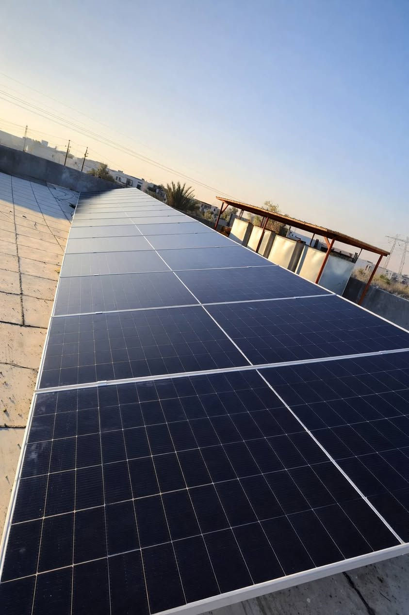 {تنصيب منظومة طاقة شمسيه2026}

‎من قبل كادر شركة رويال سولار 

‎تجهيز منظومة منزلي 32 أمبير نهارأ و 32 أمبير ليلأ 

الموقع صلاح الدين - قضاء تكريت - منطقة الفرسان 
  
‎✅الواح المستخدم SOLAR Panal حجم 615واط
‎عدد: 16 ضمان 15 سنة استبدال

جهاز انفيرتر   هايبرد DEYE 8k✅
‎  عدد:1 ضمان 5 سنة 

بطارية مستخدمة نوع ليثيوم SOLAX  حجم 16KW ✅
عدد:2 ضمان 10 سنوات تبديل+صيانة

‎يتوفر لدى شركتنا رويال سولار نظام نقدي و اقساط لموظفين كي كارد لمده 18 أشهر 

‎العنوان كركوك شارع القدس - مقابل كوفي الجادرية - عمارة رويال نيت 

‎فرع الثاني كركوك شارع المطار قرب فلكة تكريت

فرع صلاح الدين - تكريت - القادسية شارع الكراج -قرب الحديثي للموبايل 

‎للحجز والاستفسار للتواصل او مراسلتنا على واتساب 

*********** كركوك
*********** صلاح الدين اسيا
*********** صلاح الدين زين
*********** الشركة 

 الرقم المختصر 6020📞
