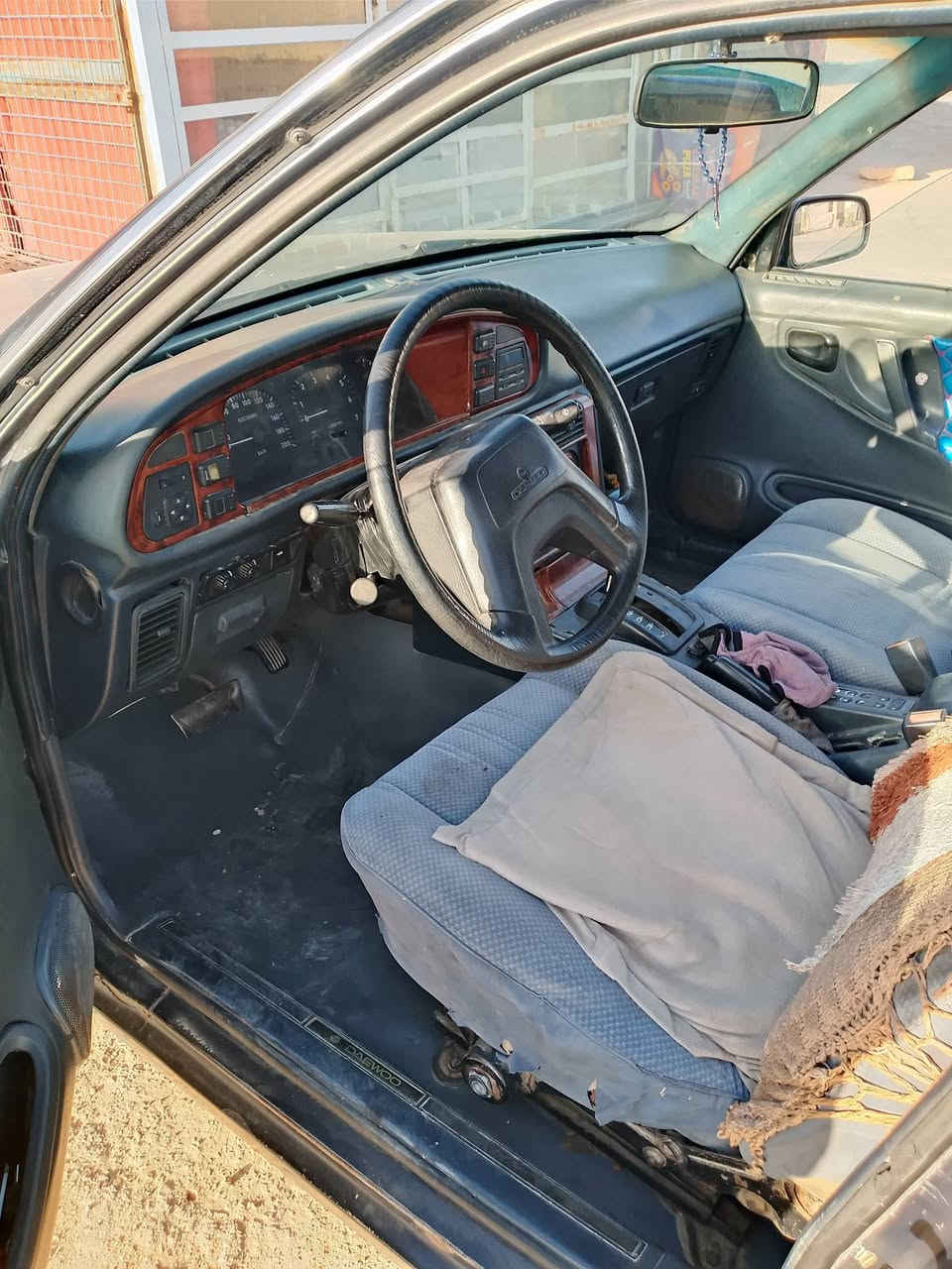 سلام عليكم من رخصت الادمن دايو برنس 93 بغداد انكليزي مكينه كير اكسل خير من الله صدرها كلش حلو دواخل نضيفه كهربائيات شغاله اربعه جام شغال مصبوغه حزام ماعده القماره بدون اي دواخل خياسات مابيها خير من الله المعروف عنه البرنس الصواصي تصلح وهايه شواصيها مصلحه للبيع ب ٢٨ وبيها مجال مكاني اطراف بغداد السرع الدولي ***********/***********
