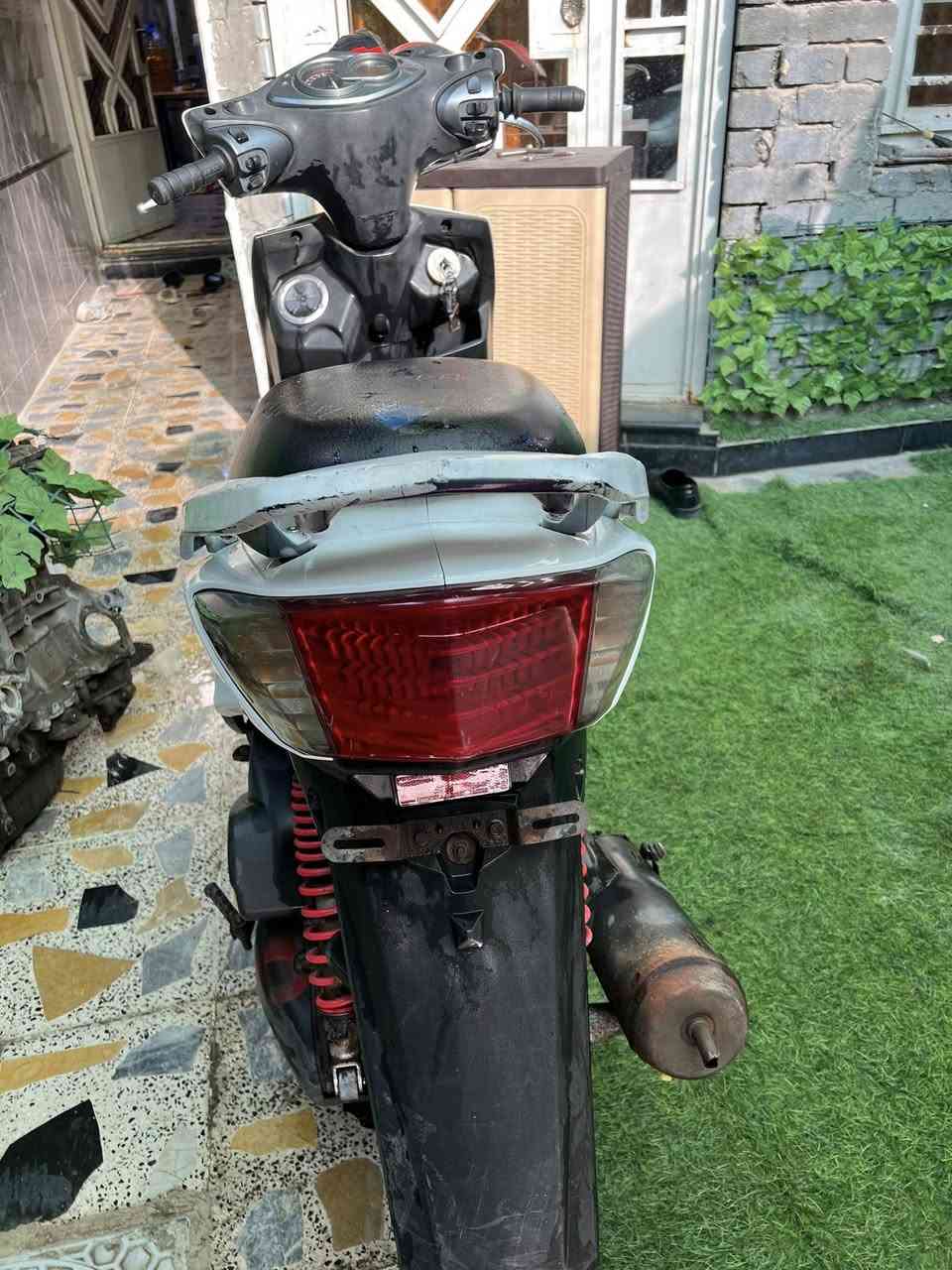 سكنس فحل  منزلها من الرمبه عله ايدي اوراقه كامله كلها دراجه ناعمه مكينه برغي ما مفتوح بيها كلها عل بلادي تجي وتشوف بعينك  (750)  بيها مجال حك الجيه 
عنواني بغداد البلديات ***********
