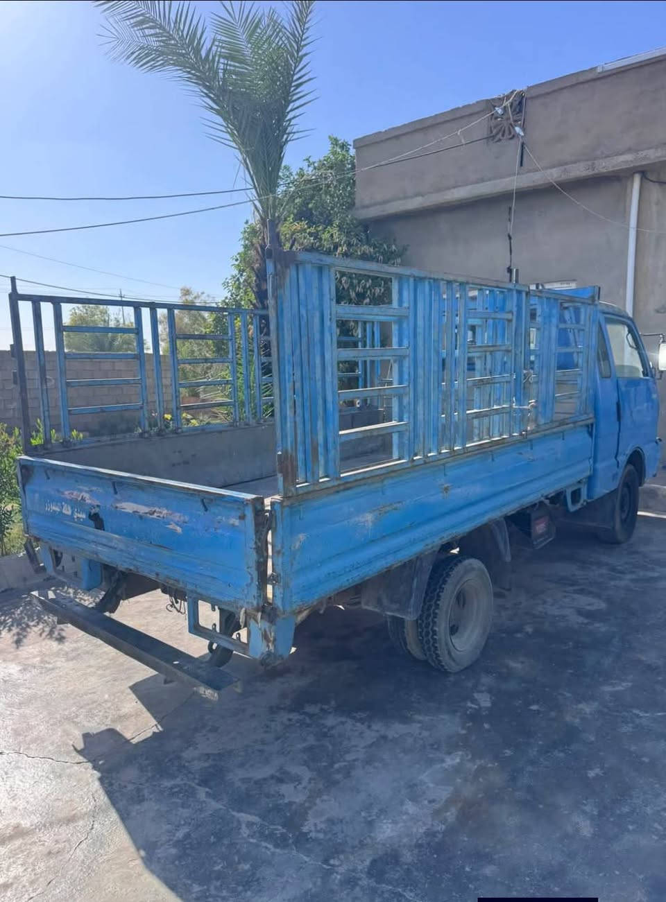 كيا حمل 1994كير محرك شاصي نضيف مكان كركوك سعر 34وبيها مجال ***********
