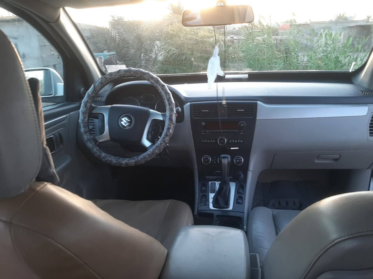 سلام عليكم
البيع سازوكيxl7 موديل ٢٠٠٨ سبعه راكب ٣ قطع تبريد 
كشنات جلد فتحه بلسقف كشن كهرباء تايرات نص عمر 
 حداديه جديده  كهربايات شغاله 
لايت زنون رقم ديالى مشروع وطني سنويه نافذه 
محور كامري ابو الجف حجم 2200 العلم بيهه كازكيت 
 العنوان ميسان 
السعر 50 وبيه مجال 
رقم الهاتف *********** 
رقم الهاتف ***********
