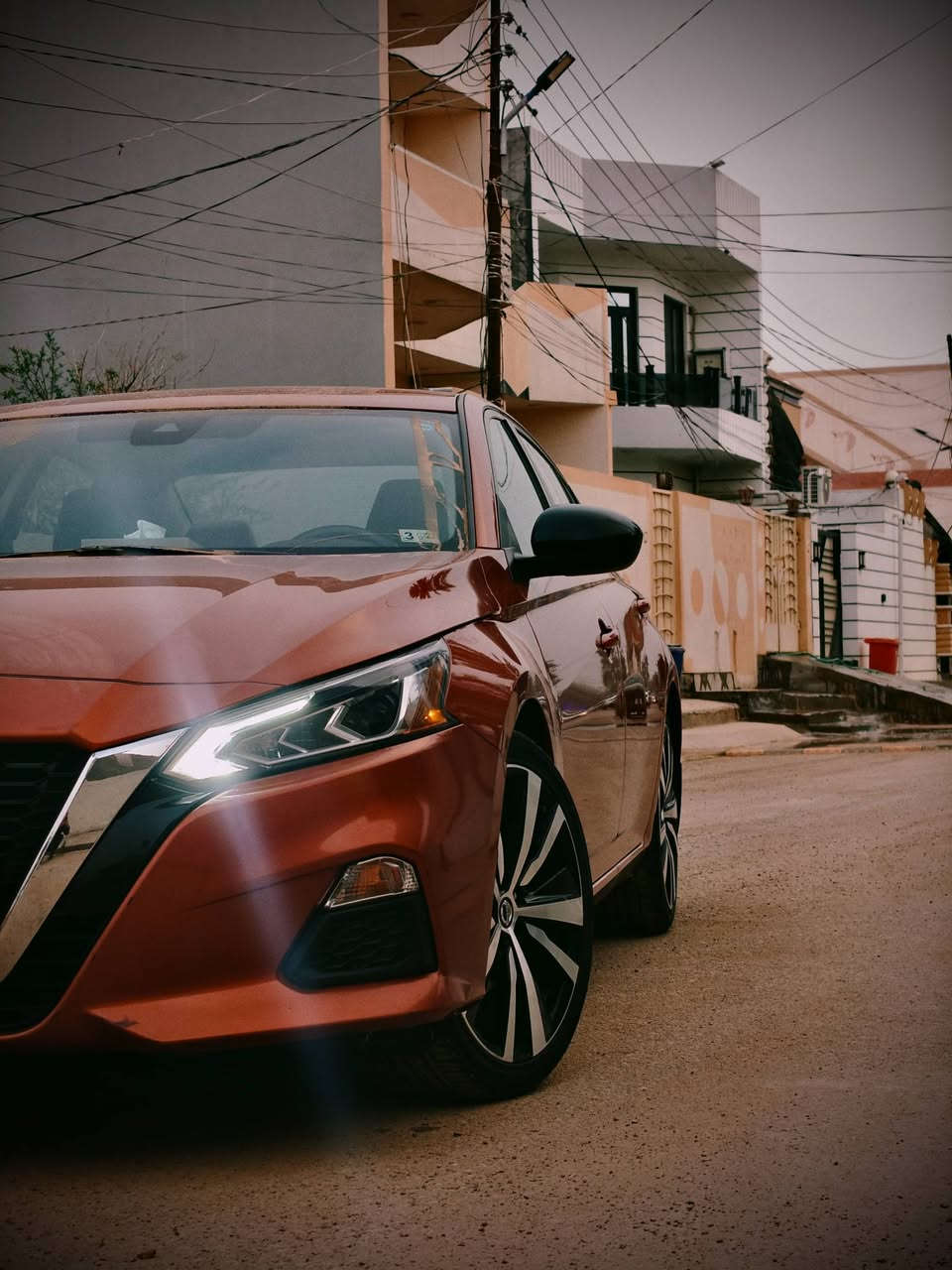 من رخصت الادمن
نيسان التما 2021 فئه ال SR السياره فول عده الفتحه وراد امريكي السياره جديده بمعنى الكلمه ماشيه 50km تدفئه تبريد خير من الله كله شغال 
حساسات جانبيه
حساس خلفي توقف ذاتي 
كامره اماميه 
رادار اماني 
شفتات ستيرن 
تحكمات استيرن 
بدون دواخل يعني ارباكات سليمه
كامره خلفيه 
شاشه كبيره 
رقم اربيل شبه مميز 
كشنات جلد 
كشن كهرباء
تشغيل عن بعد 
محرك 4 / 2500
وهواي مواصفات بعد 
السونار مرفق مع المنشور 
ملاحضه/ الجامرلغ صبغ فقط لان بامريكا اذا شخط يصبغون قطعه كامله والباب مفتوح فقط للتعيار يعني ممبدل تعيار فقط والسياره داخله كلين 
مكان السياره ديالى السعر 165
***********
