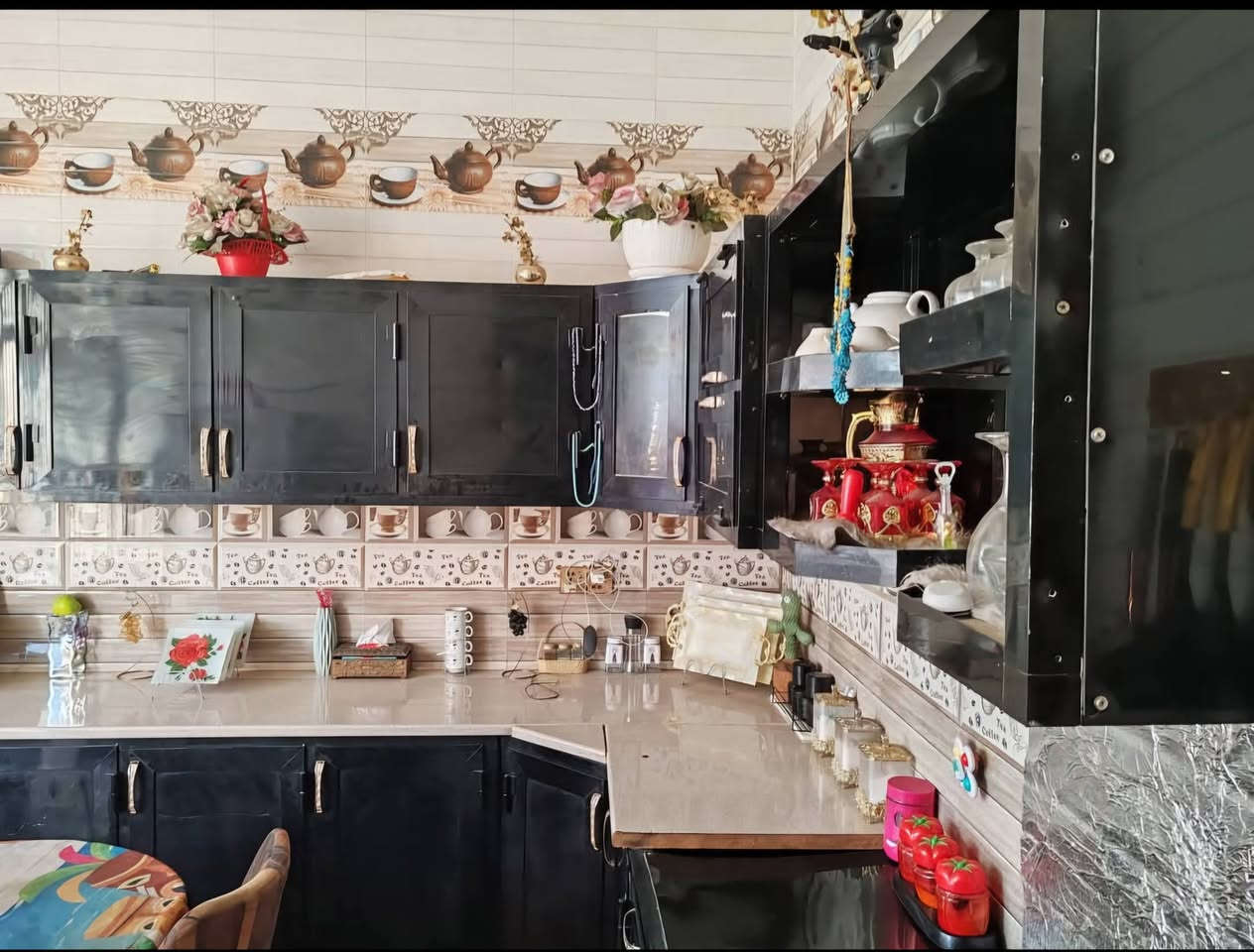 دار للبيع في الجديدة مقابل ( اسواق علي هاشم )
━━━━━━━━━━━━━━━━━
📍📍 الجديدة مقابل أسواق علي هاشم / الفرع 📍📍
━━━━━━━━━━━━━━━━━
📐📐 المساحة 📐📐
🔹 طابو صرف بالسند 150 م²
🔹 الواقع حالياً حوالي 180 م²
━━━━━━━━━━━━━━━━━━━━
🏗🏗 المواصفات 🏗🏗
🔸 بناء صب طابوق درجة أولى
🔸 غرفة نوم 💤
🔸 صالة
🔸 مطبخ حار وبارد
🔸 صحيات داخلية وخارجية
🔸 استقبال
━━━━━━━━━━━━━━━━━━━
📞📞 للاستفسار 📞***********
━━━━━━━━━━━━━━━━━━━━
💰💰 السعر 💰💰
📩 مراسلة واتساب أو ماسنجر فقط
