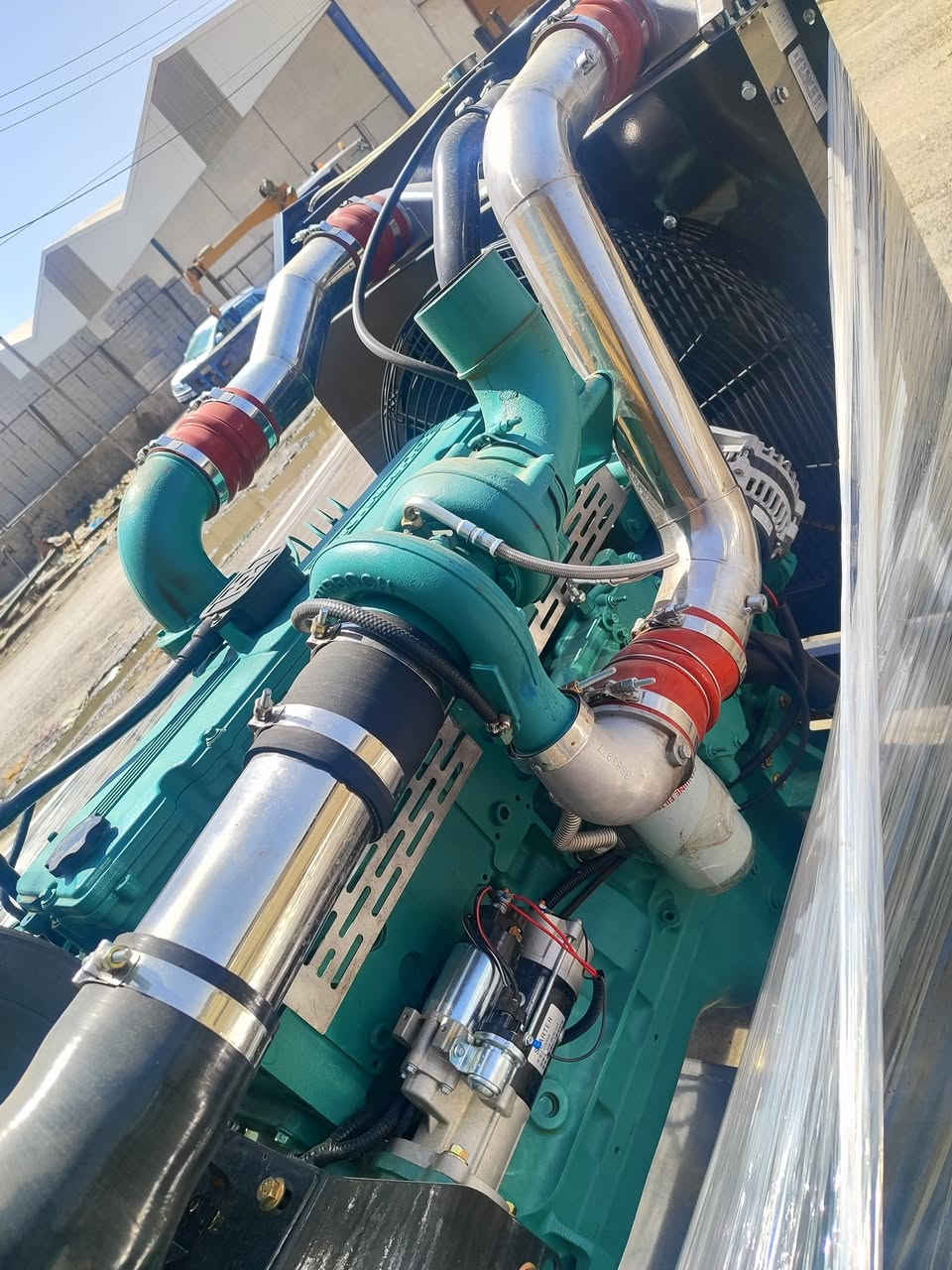 #مولدات_كهربائيه 
تم بحمد الله وصول وجبه مولدات/ كمنز 114/ 24 ولف جديد 
راديتر كبير + نضام حماية+ نضام اوتو 

📍التوليد 250 KVA ستانفورد 
📍السعر خاص او اتصال بالرقم التالي 

العنوان اربيل الصناعه الجنوبيه 
للاستفسار الاتصال+واتساب (***********) يوجد توصيل لجميع المحافظات 🚛
