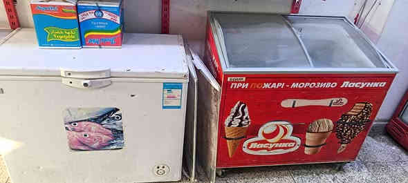 اسواق للبيع في بغداد العامرية شارع المنظمة لعدم التفرغ
***********
