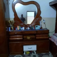 غرفة خشب صاج • بيه مجال