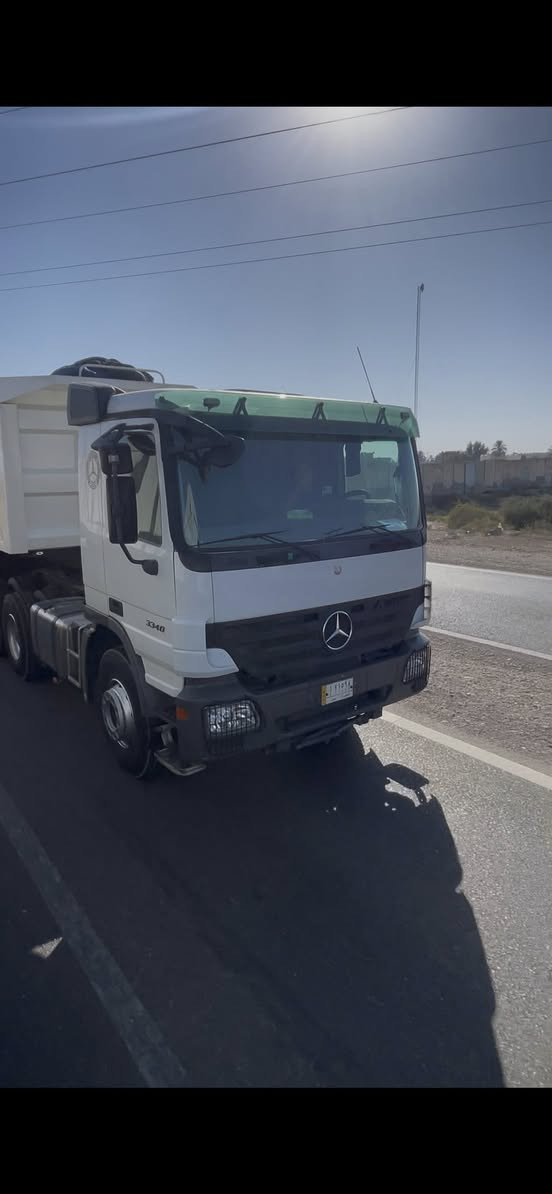 سلام عليكم للبيع اكتروس نساف قماره وربع ناصيه راس وعربانه م2006معلايه 2017السياره جديده مكفوله كفاله عامه مكينه v6حجم 3340 كير شفط جوزات اليريد عندي مقطع للسياره كامل السعر 7ونص وبيها مجال الرقم الاتصال ***********
