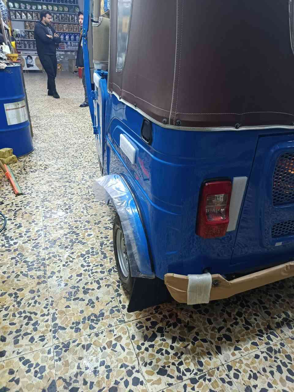 سلام عليكم ٢٤ شهر ٤ زيرو جانت مضمونه يعني من اكلك باكيت باكيت اوراق والرقم مفتوح كبل روح رقم العنوان ميسان المجر الكبير  الشراي ***********  أو ***********
