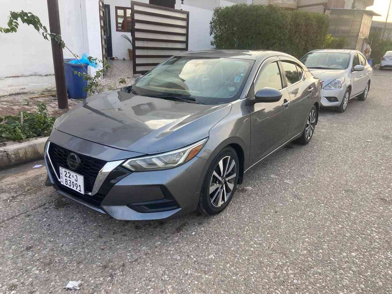للبيع نيسان سنتره موديل 2021
سعر مناسب 142$ وبيها مجال 
مواصفات فول الفول SVبلاص 
داخل مشمشي 
سقف سلايت 
رادار امامي 
رادار جانبي 
حساس خلفي 
شاشة جبيره مع نضام كار بلي 
تشغيل عن بعد 
لايت زينون بلاي شمعه 
ملاحظة/ سياره بدون ضربه بدون دواخل بيها ملاحظات بسيطه 
مكاني كركوك   
 رقم هاتف / *********** او ***********
