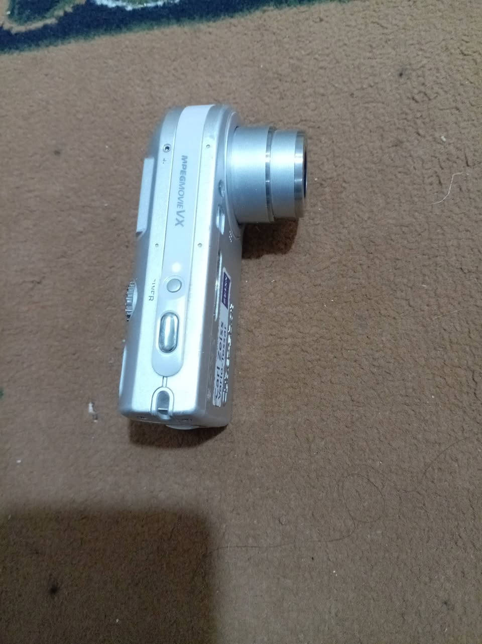 كامرة ماركة سوني مع المحولة الأصلية
شغالة وعلى بلادهه بدون أي خلل أو تصليح نهائياً

السعر 45 ألف
يوجد توصيل


**إذا كنت صاحب هذا الإعلان وتريد حذفه لأي سبب، رجاءا أرسل رسالة إلى الدعم الفني**