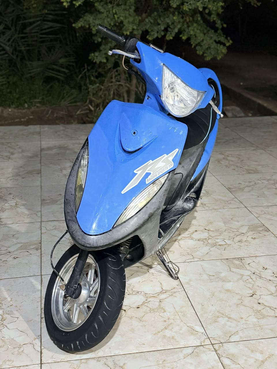 ماكس للبيع مكينه 49بلاديه كفاله من كلشي. 
كلشي شغال بيها 
***********
