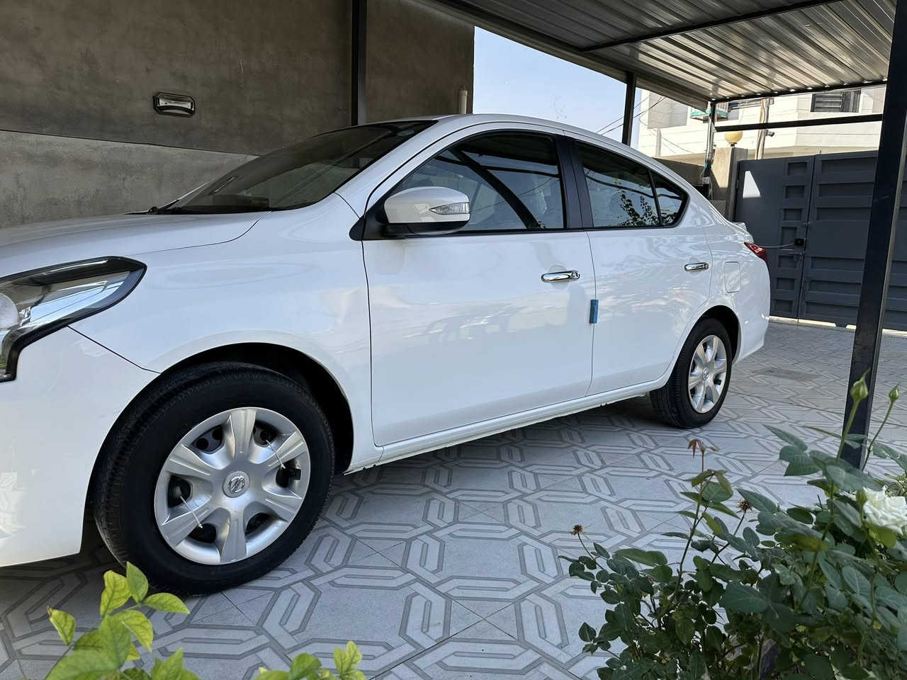 سني مصري ٢٥
كفاله عامه. ماشيه ٢٨. ع ايدي وبأسمي السياره

فول مواصفات 

جديده وحلوه واستخدام بسيط

سعرهه ١٢٦ وبيهه مجال بسيط 

مكاني بابل.  مركز الحله

***********
