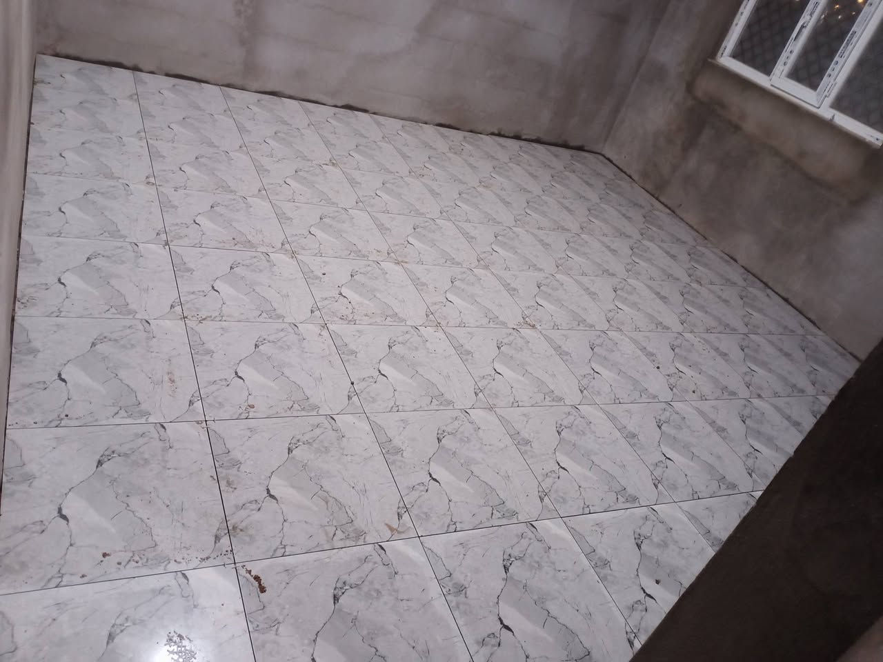 نشتغل انواع السيراميك والبورسلين ليزر +گبان  استلام مهندس
نشتغل انوع البخ ناعم خشن مشطب تصفير واجهات 
وباسعار مناسبه 
اتصل وتدلل***********
متواجد ماسنجر وتساب خط
