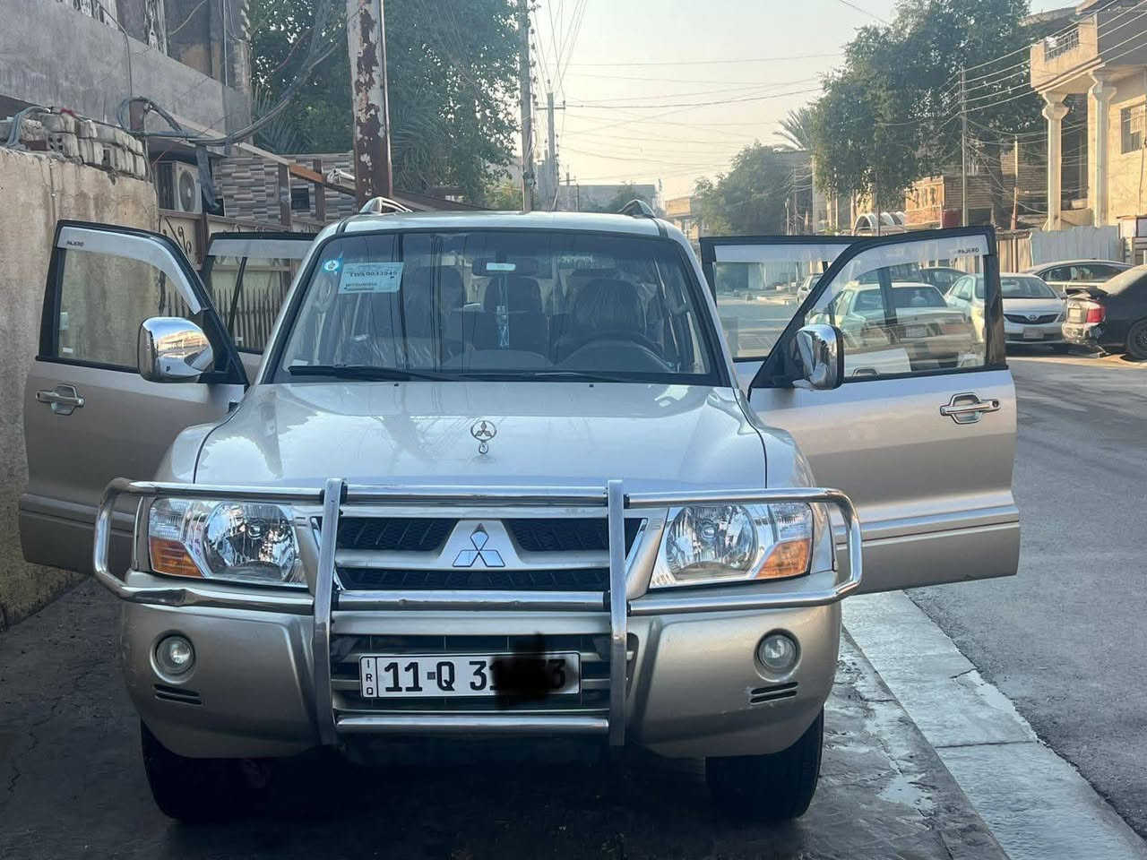 سلام عليكم ورحمه الله وبركاته من رخصت كروب عندي هاي سياره باجيرو موديل 2006 محرك حجم 3000 صدر حداديه مكفول رقم بغداد جديد بسمي ب 98$ وبيه مجال رقم الهاتف *********** عنوان بغداد الحسينية
