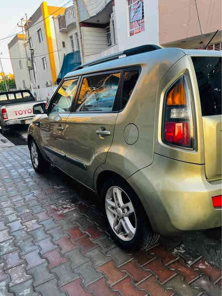 السلام عليكم كيا صول موديل 2011 سياره رقم اربيل الجديد مصبوغه حزام كير صدر لايت جديد هزه جديده سياره بيها كاز كيت فقط طخم تاير كامله هذا رقمي اتصل ما موجود ع نت مكاني بغداد بلديات *********** هذا رقمي بغداد
