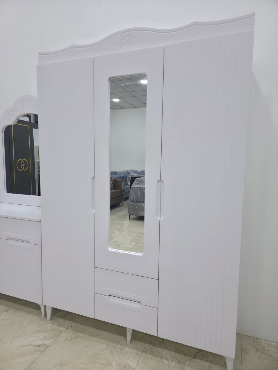 🛏️ غرفة نوم شبابي جديدة بالكرتون
5 قطع كامل خشب MDF (بانوبريس ) بجودة ممتازة ✨
🔹 تصميم عصري وأنيق
🔹 متوفرة باللون الأبيض الجميل
💸 السعر فقط 325 دولار بدل 360 دولار
📍 معرض جودي – دهوك
📞 للتواصل والاستفسار : ***********
---------------------------
#معرض_جودي_بدهوك 
🪑 أثاث تركي فاخر
غرف نوم – غرف جلوس – غرف شباب – طاولات – كنتور – أسفنج عالي الجودة
✅ عروض مميزة وأسعار تنافسية
📌 ناونیشان:
⛔مالطا خاری-فرعی ئکی به ری سیناعی- به مبه ری مه دره سه (مالتاژئری)
📌 العنوان:
دهوك – مالطا القديم – أول فرع قبل صناعة تصليح السيارات – مقابل مدرسة الابتدائية
(قريب من مطعم مالطا – كونديه مالطا – خارنگه ها مالتا)
#دهوكا_رنكين #موصل #خزائن_ملابس #اثاث_منزلي #زاخو
