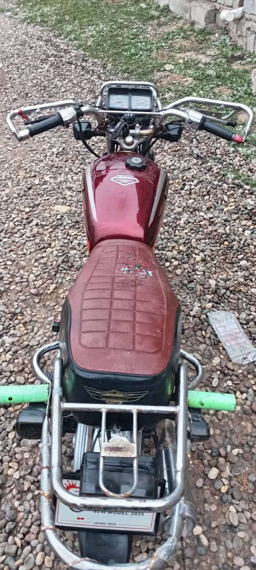 اقرة المنشور.. السلام عليكم. موطور للبيع. 2020 ابو نمر🐅 محرك مامفتوح شرط كلشي شغال وشرط نشاط السعر خابر وتدلل *********** الموشراي لايبزعني 🌹
