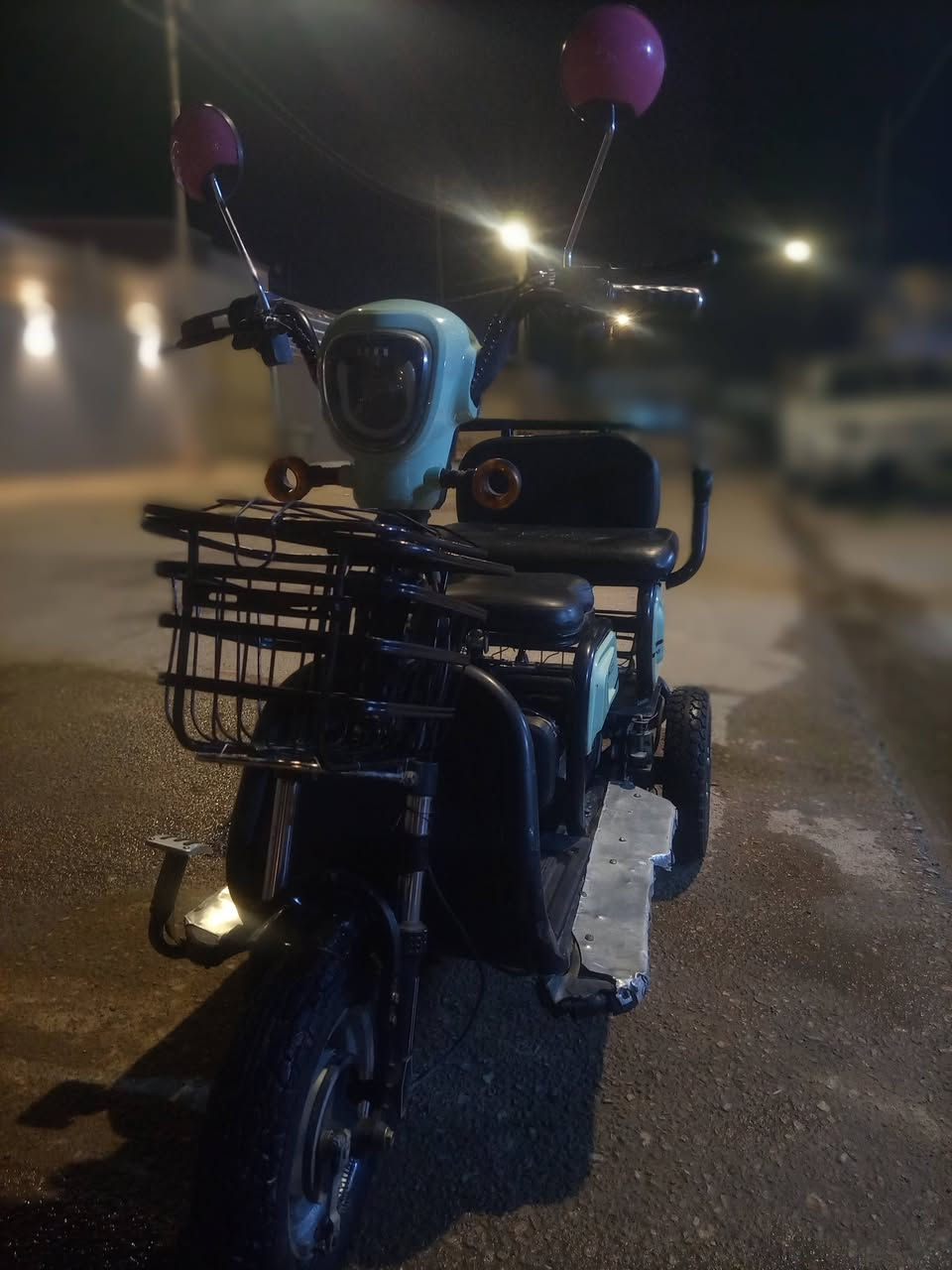 سلام عليكم
دراجه شحن للبيع 
ما عايزه شي 
كهربائيات شغاله 
بك شغال 
شاحنه موجوده 
400وبيه مجال
مكاني كوفه 
***********
