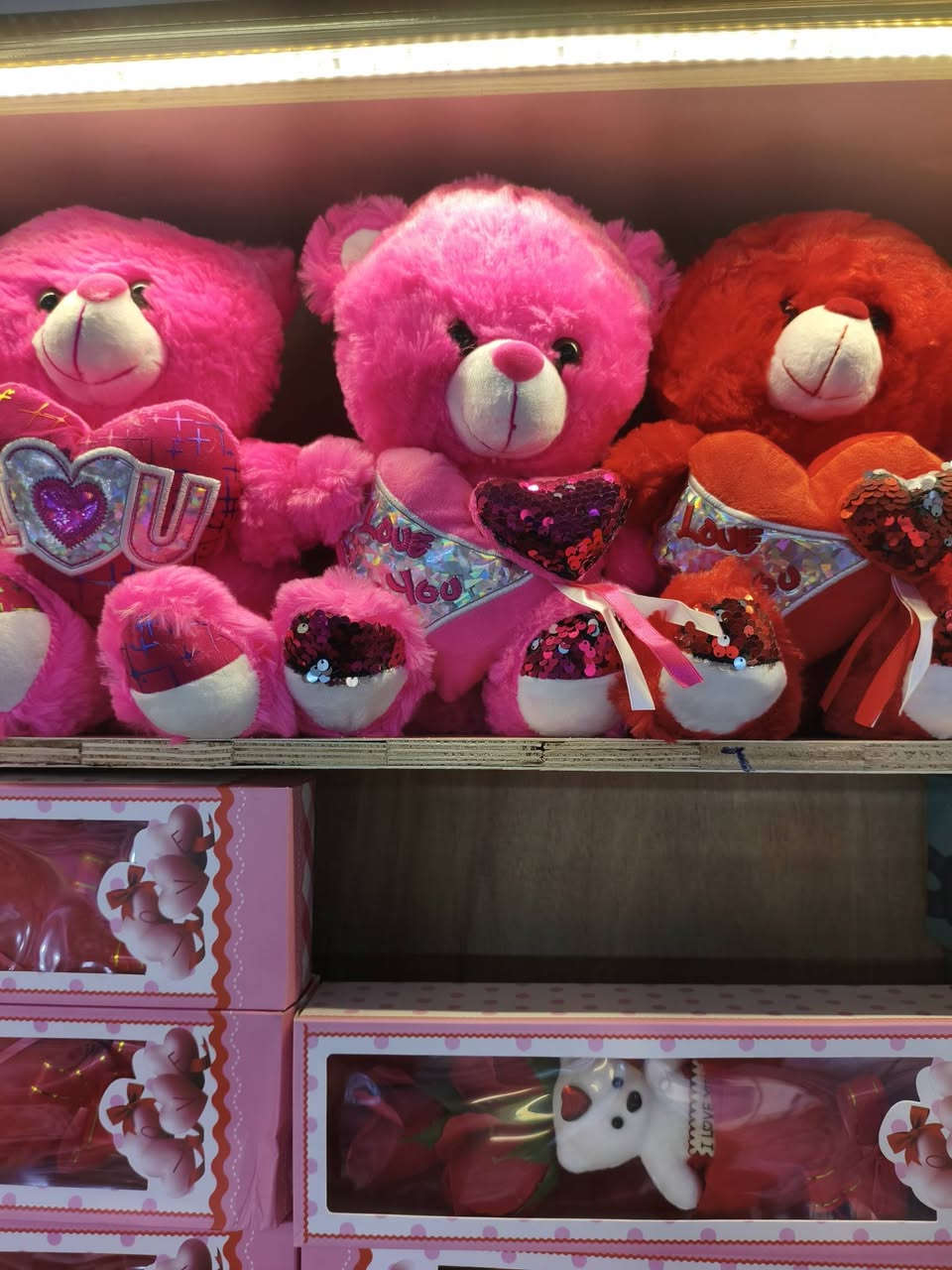 مجموعة هدايا مشكله
مجمع الاخوين حي العسكري مقابيل حلويات حجي علي
واتس ***********
