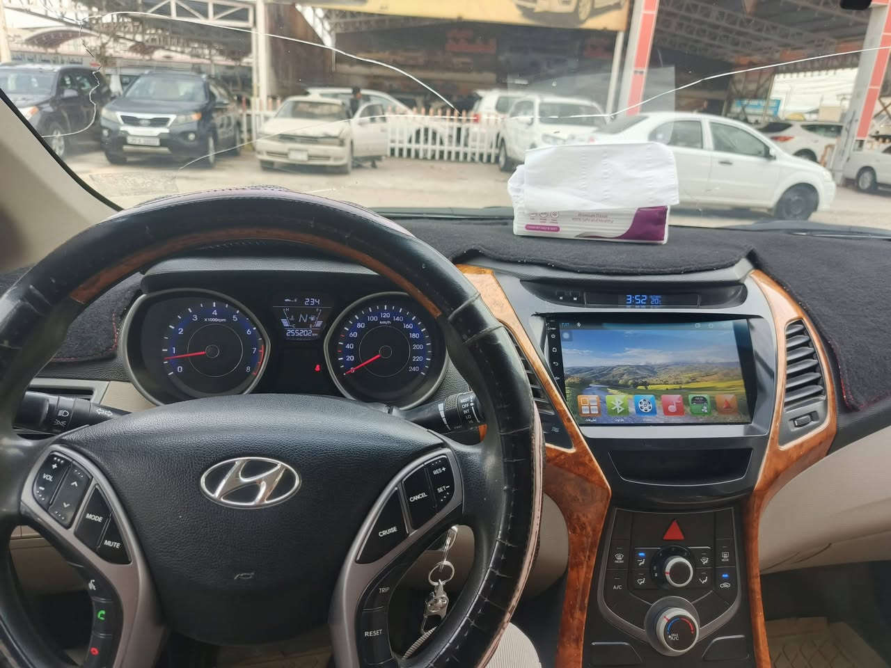 الانترا 2015 خليجي فول مواصفات عدا البصمه 
فتحه، تحكمات ستيىن جهتين، مري شفط
مكينه 1800، سنويه لل2027  
سونار مرفق بالمنشور
السعر 120 مع المجال 
للتواصل الاتصال ***********
او خاص
