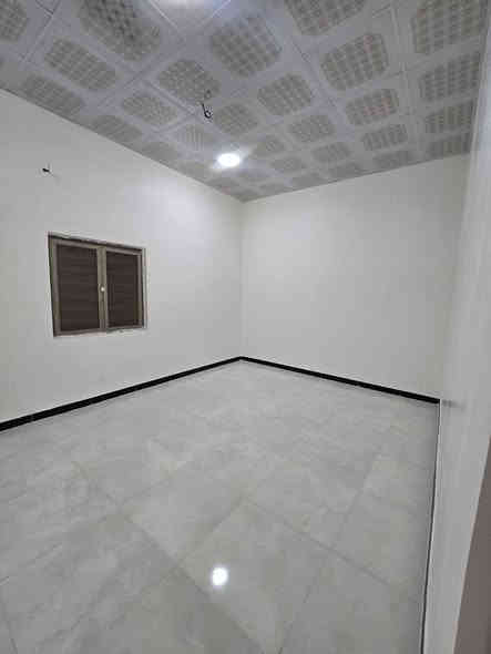 دور سكن للبيع بناء 2025

جنس العقار طابو ملك صرف زراعي بسم عراقي اصولي سند ٢٥

#المساحه240متر

يحتوي البيت على غرف  منام2
و ديوان
و مطبخ 
او مناور
و صاله و وصحيات داخلي وخارجي 
كراج ساره حديقه
العنوان بصره كوت ثوني مقبيل صنعيه حمدان100متر
موقع راقي 😎 

جميع الخدمات متوفره ماء كهرباء شارع 8 
شغل البيت كله درجة أولى

السعر 95مليون و بي مجال للشراي
للاستفسار تصل***********
ابو رقيه
