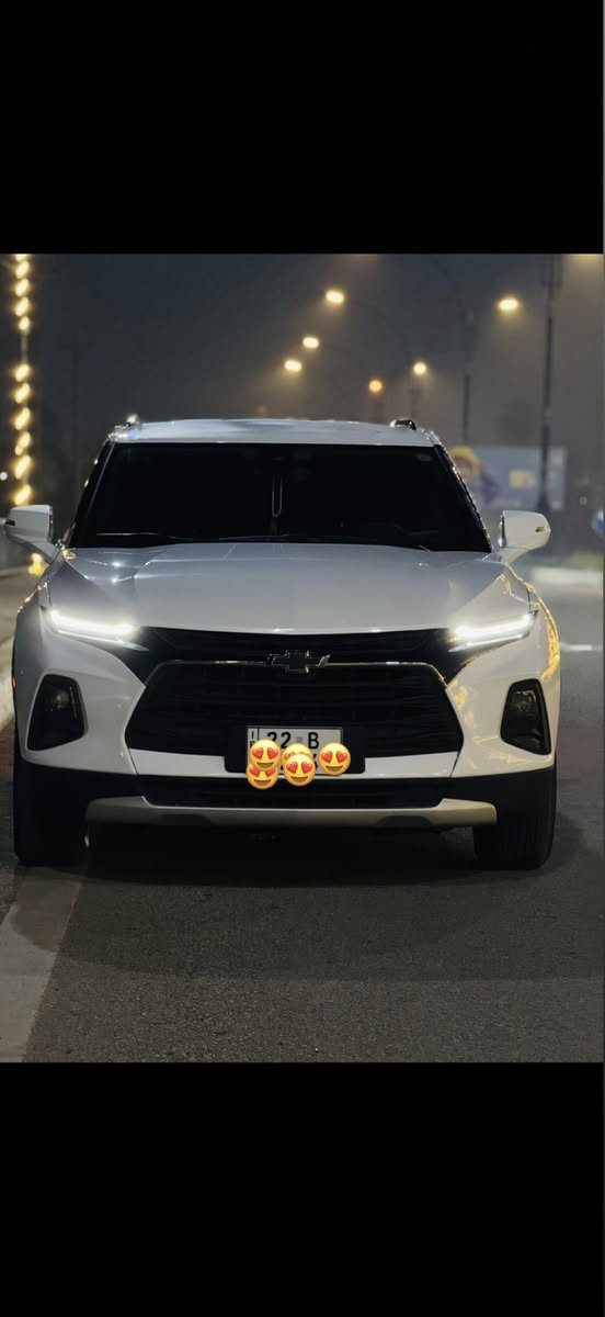 سلامو عليكم
شوفرليت بلايزر موديل 2021
محرك 6 سلندر ✈️
ماشي 80 الف
مواصفات LT2
بصمه للابواب الاربعه مع الجنطه ومع بصمه التشغيل 
تشغيل عن بعد 
صندوگ كهرباء شفط 
شاشه كبيرة 
شاشه عطلات 
كير 9 نمر 
حساسات الاجتياز الجانبي 
حساسات خلفيه مع كامره دوارة 
وضعيه قياده متعدده للسيارة 
رادار امامي تفاعلي مع التنبيه 
اوتو بريك 
اوتو استوب 
هندبريك بصمه 
اطفاء ذاتي عند التوقف 
كشن كهربائي 
كشنات تدفئه 
نقطه لايصال الكهرباء 
تحكمات الاستيرن جهتين متكامل مع ايعازات الرادرات 
محرك گير شرط 
سنويه جديده وارقام جديده مباشر تحويل 
رقم اربيل
السيارة شركه برغي ممفتوح بيها 
ضرر مابي بس بونيد سريقه  عندي باب كلير ورا سكن
مكان سياره دياله خانقين
رقم ***********
